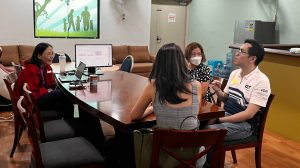 Parents were divided into smaller groups, each led by a Vision Teacher. Topics ranged from personal wellness, and resources for education and learning to active living as a family. Parents shared their personal stories, offered practical advice, and listened empathetically to each other’s concerns.