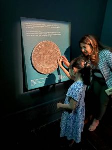 iC2 students and their families were treated to an enriching guided touch tour at the Asian Civilisations Museum’s captivating exhibition, “Manila Galleon: From Asia to Americas”.