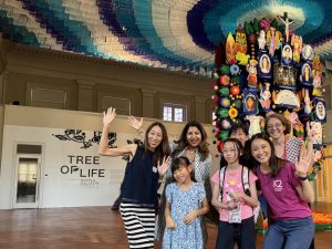 iC2 students and their families were treated to an enriching guided touch tour at the Asian Civilisations Museum’s captivating exhibition, “Manila Galleon: From Asia to Americas”.