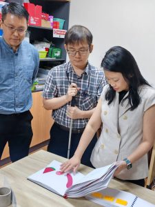 CEO of SG Enable visit: Ms Lee explores Tactile Learning